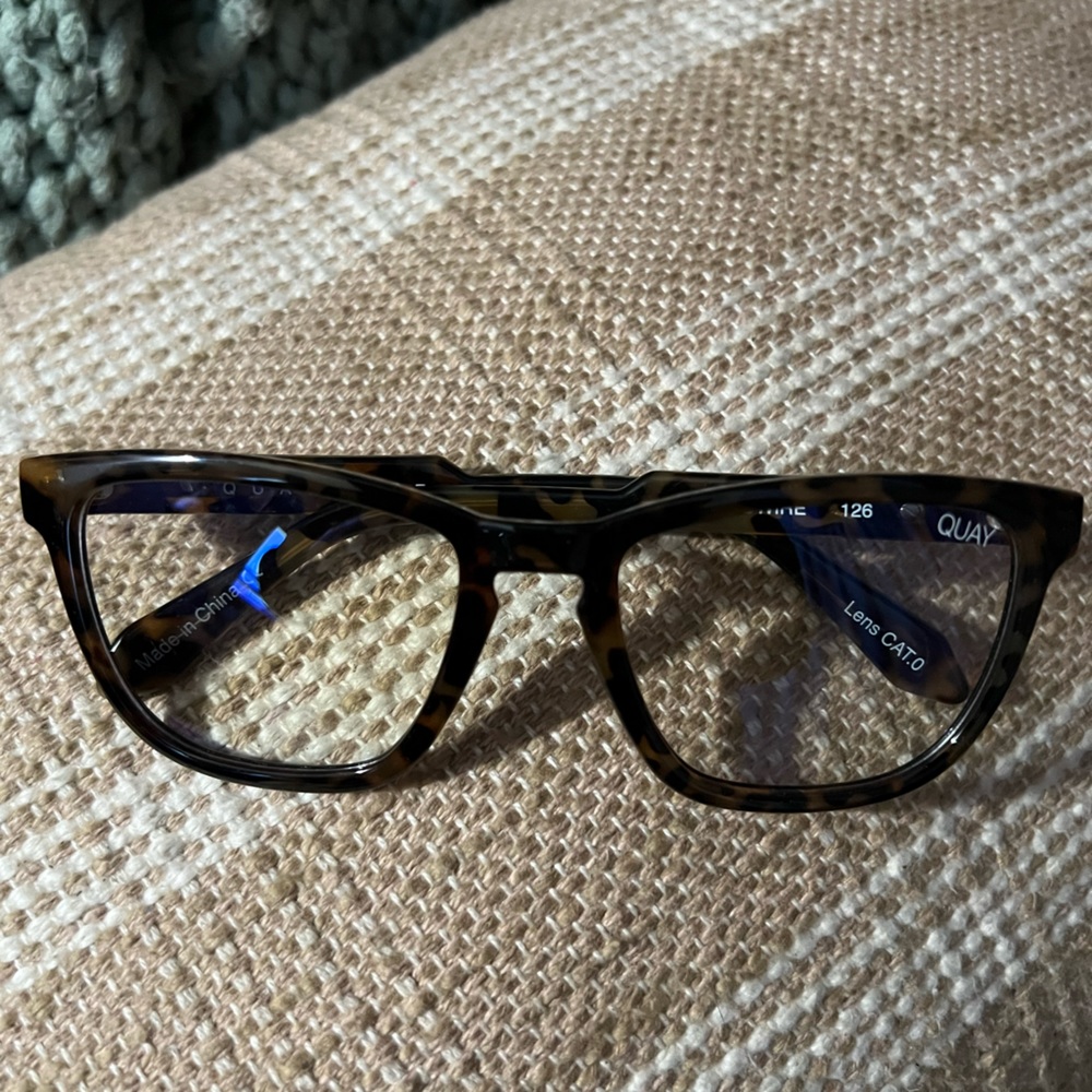 Quay Hardwire Bluelight Glasses - Picture 1 of 4